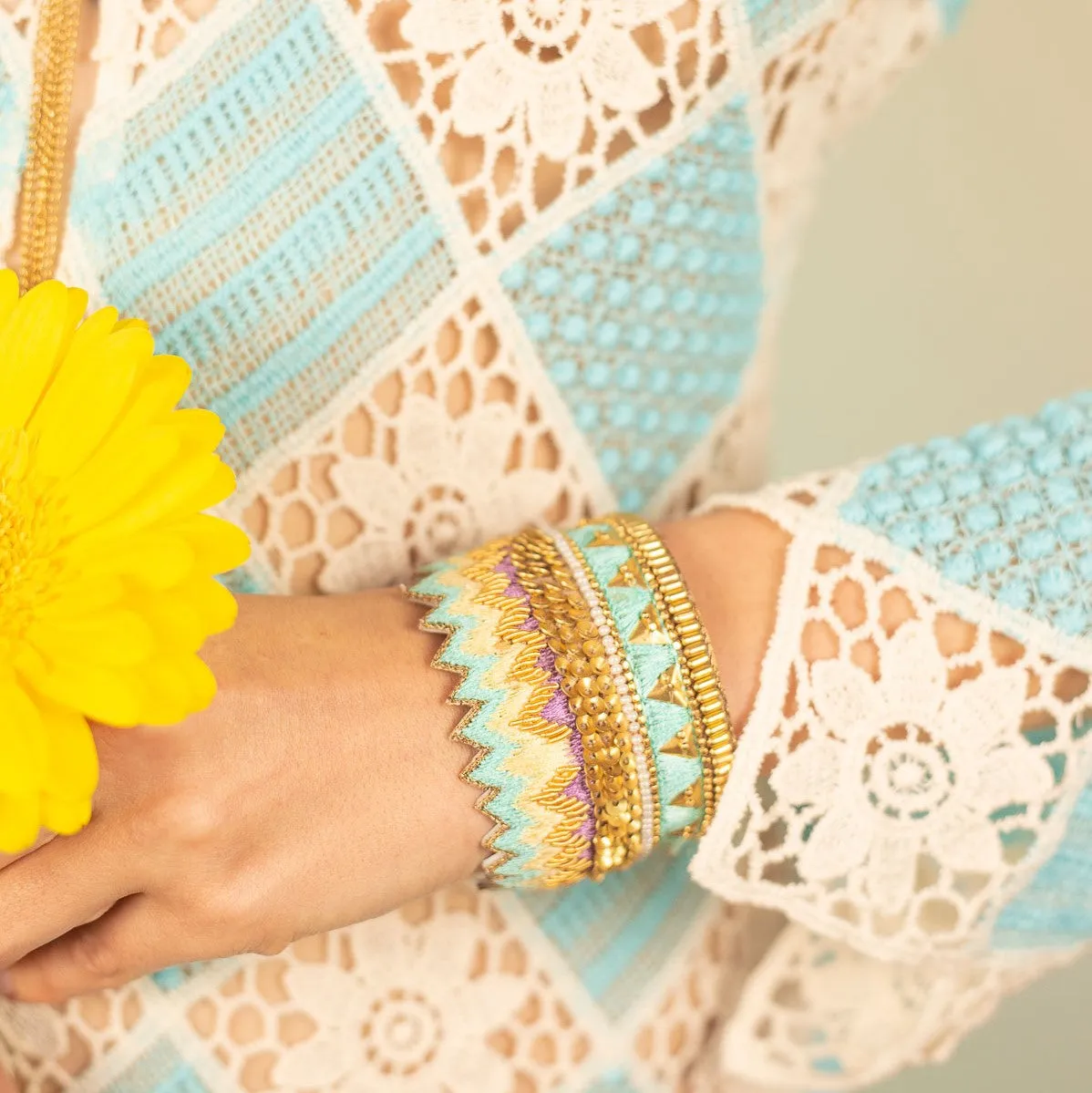 Nahua Mahelis Bangle - Peacock