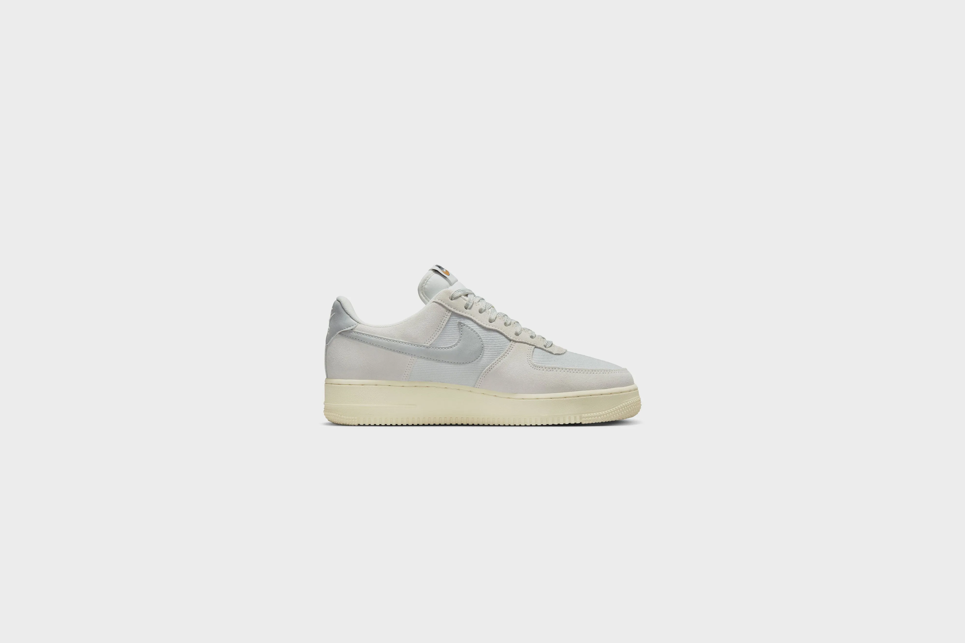 Nike Air Force 1 ‘07 LV8 (Sail/LT Smoke Grey-Photon Dust)