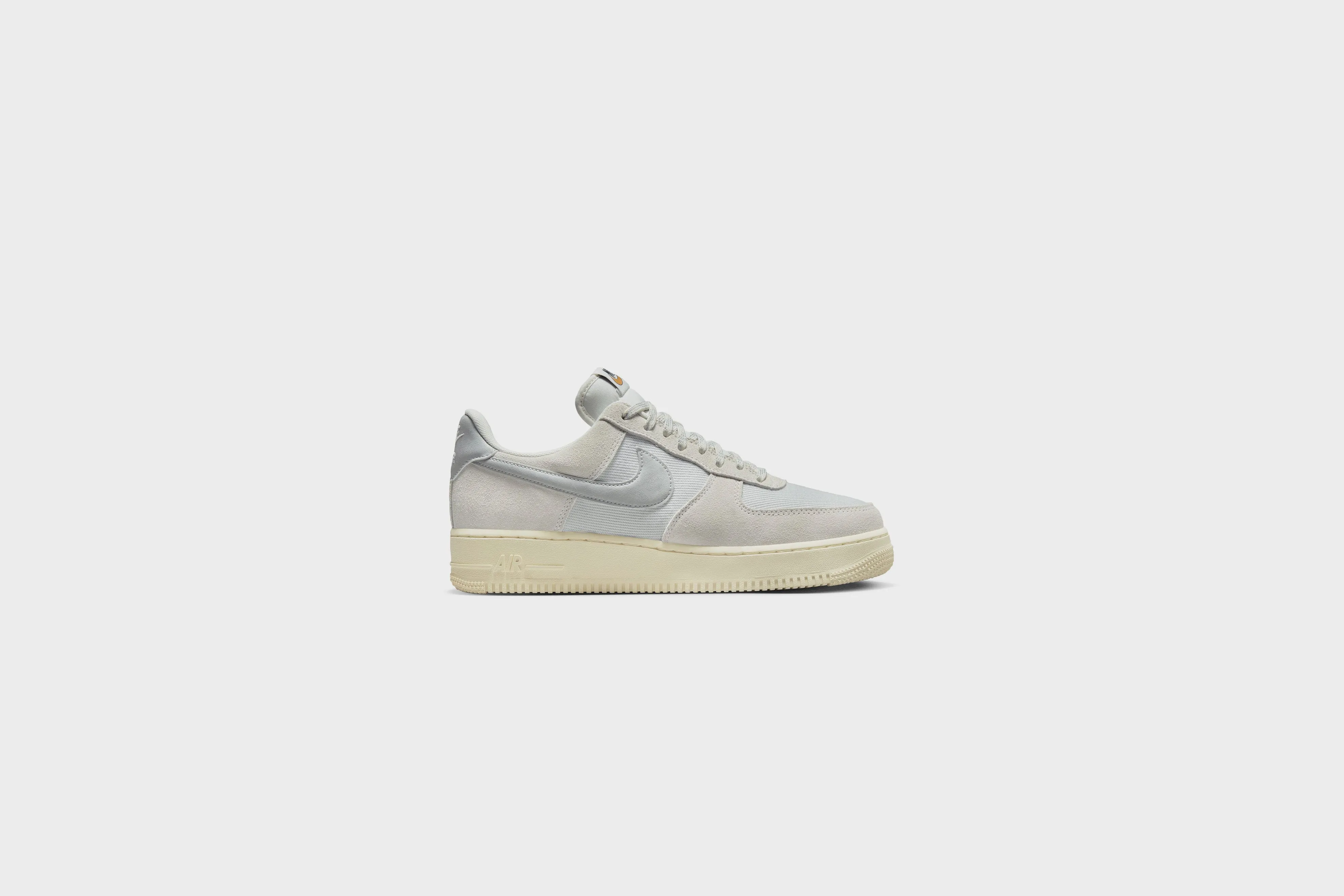 Nike Air Force 1 ‘07 LV8 (Sail/LT Smoke Grey-Photon Dust)