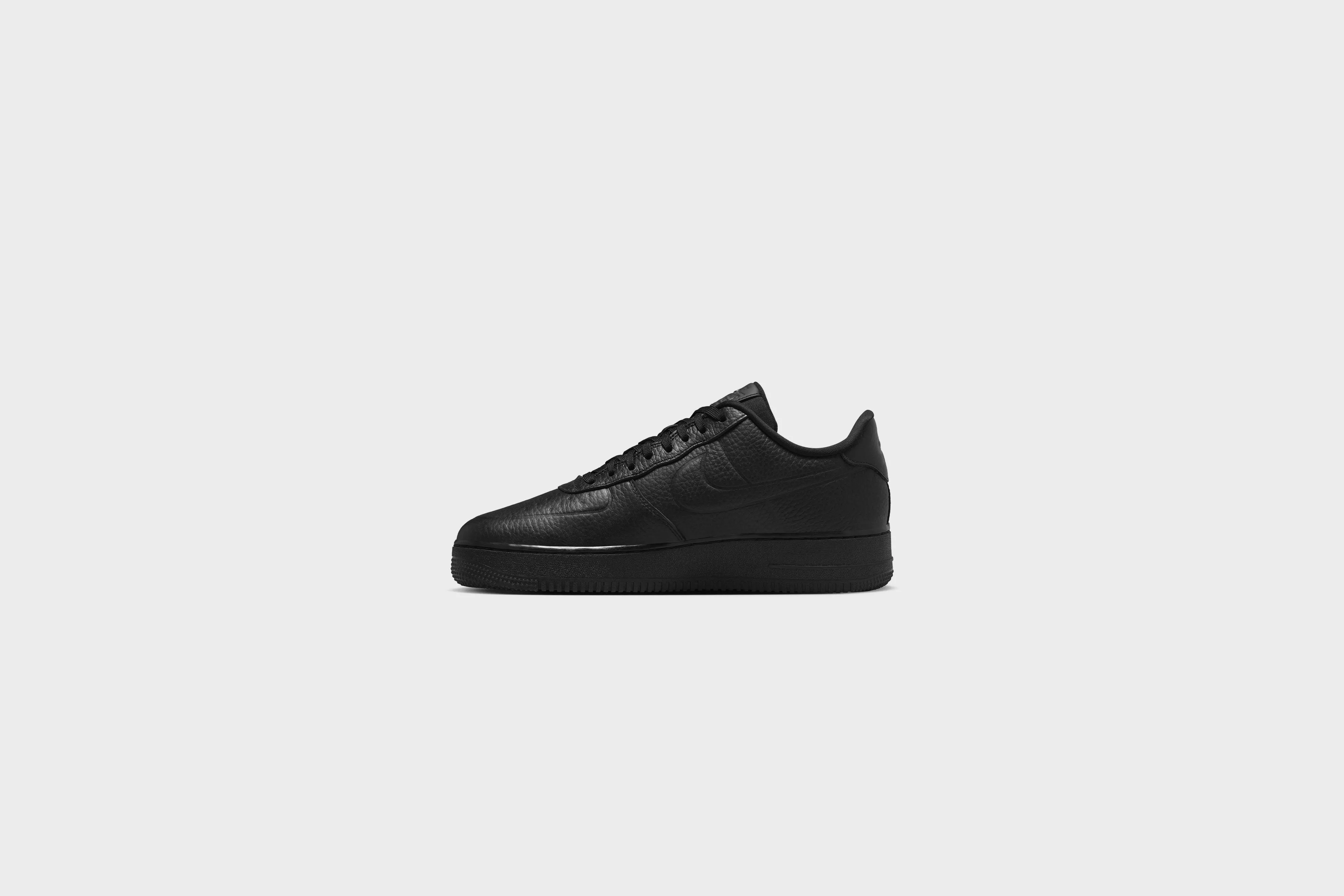 Nike Air Force 1 ‘07 Pro-Tech WP (Black/Black-Clear)